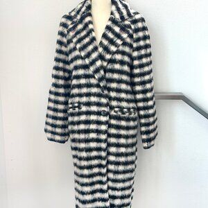 NWOT Avec Les Fill Black and White Fuzzy Coat / Pink Liner / Size XS